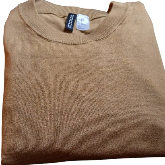 H&M Sweaters - H & M (Divided) Camel Crew Neck Sweater S - EUC